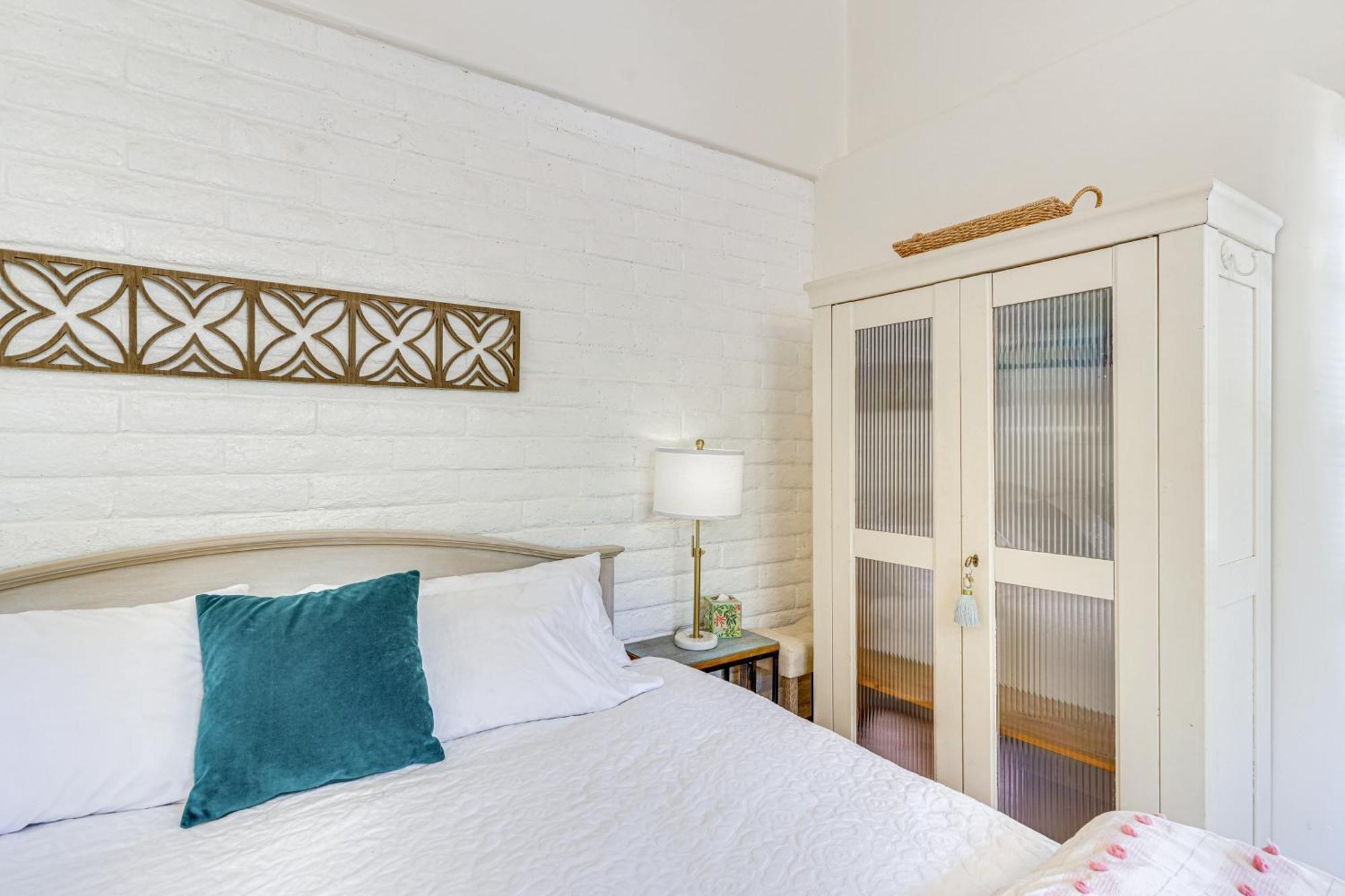 Casa Paloma 1 - Artsy Studio With Hot Tub Access! Patagonia 외부 사진
